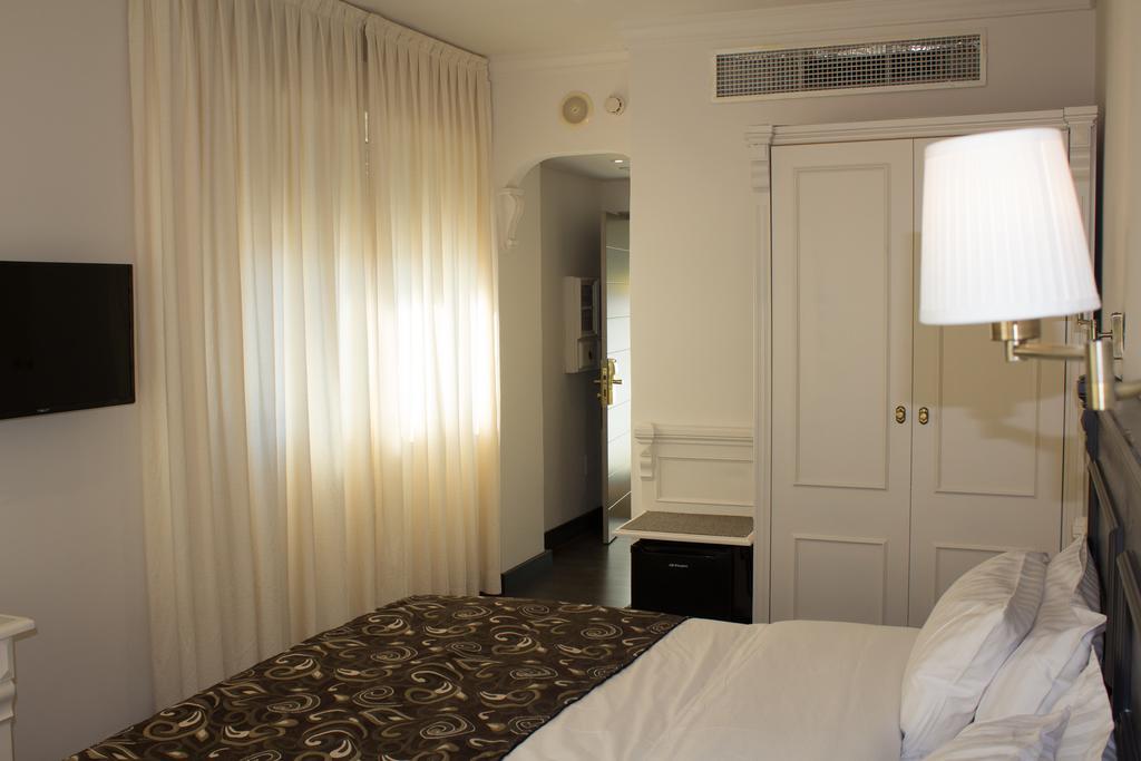 Avent Verahotel 외부 사진